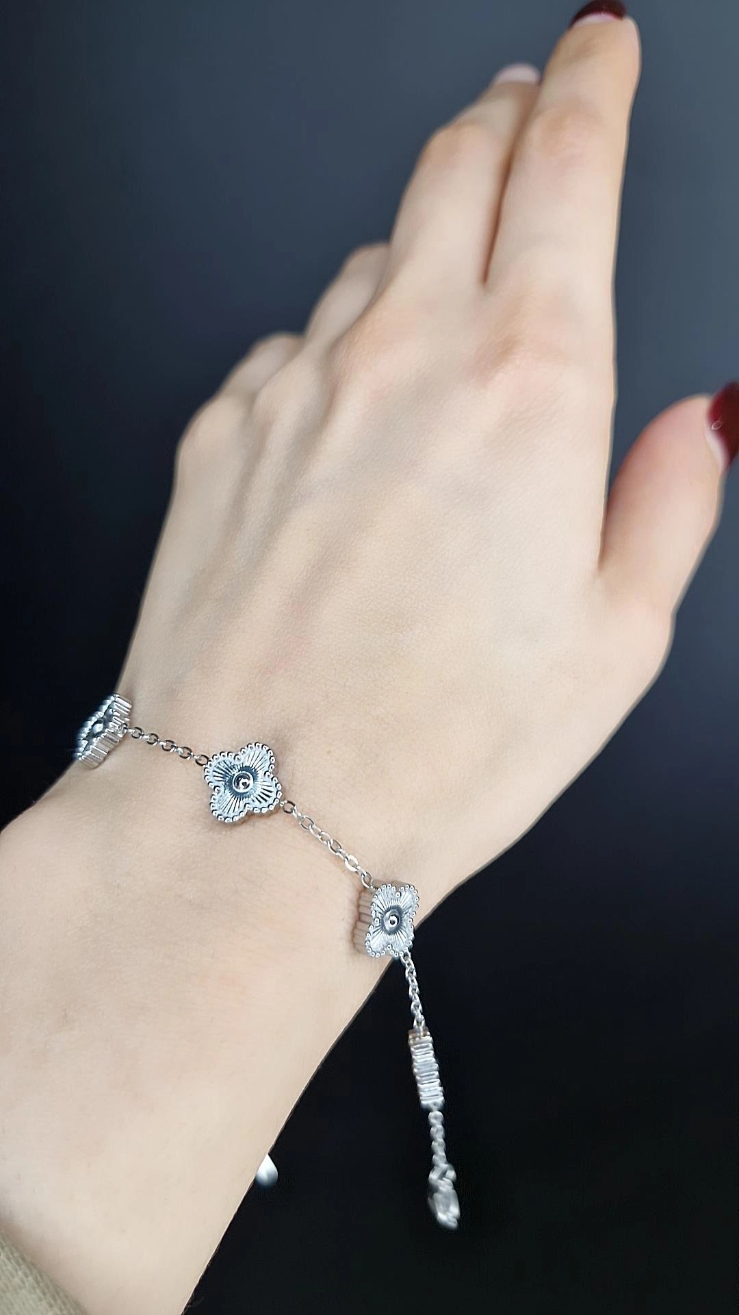 دستبند ونکلیف